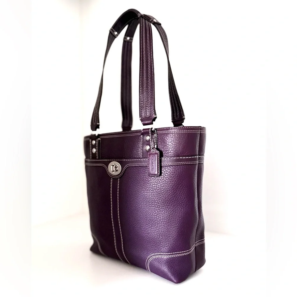 Vintage Coach Hamptons Turnlock Tote F13959 Plum Pebbled Leather - Picture 4 of 13